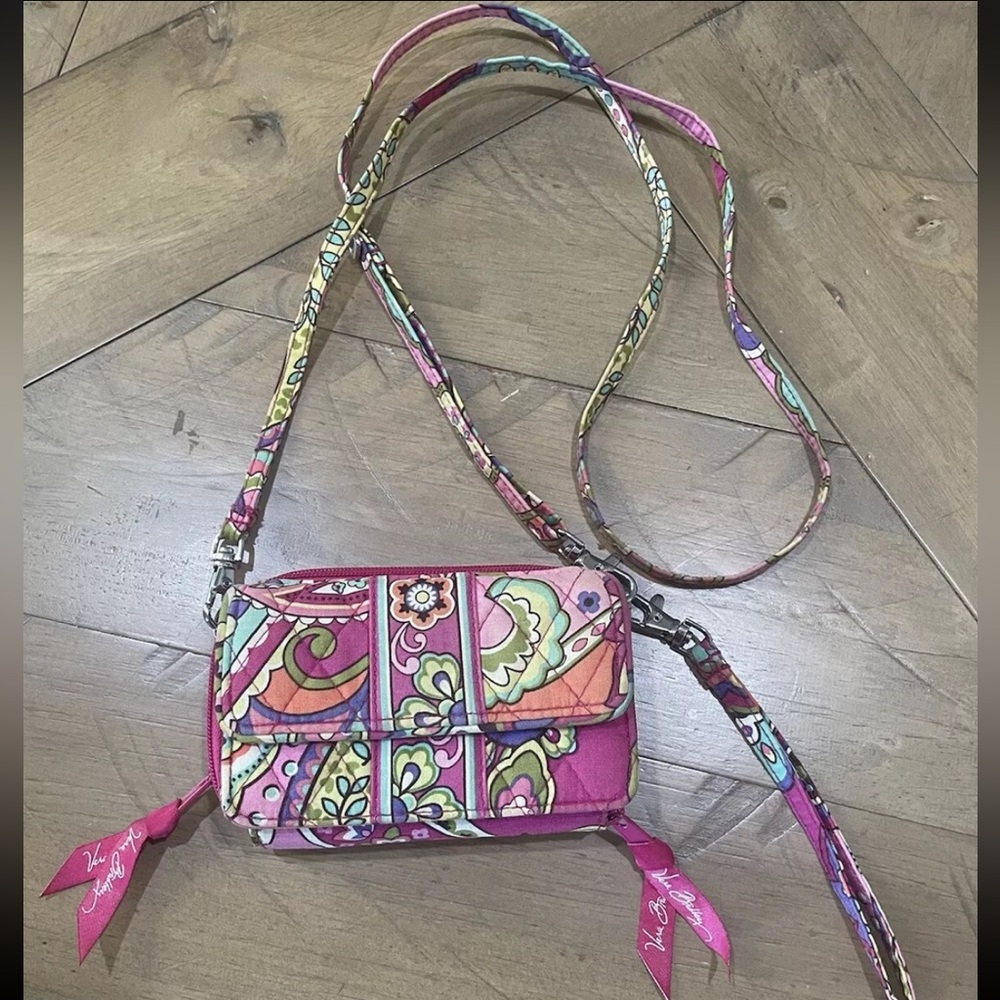 Vera Bradley Crossbody Bag Wallet Purse in Pink Floral Paisley Quilted